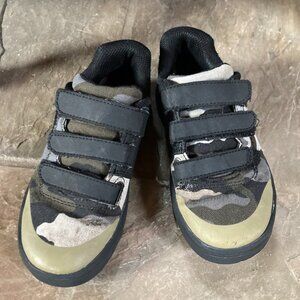 RC bike shoes kids size 13